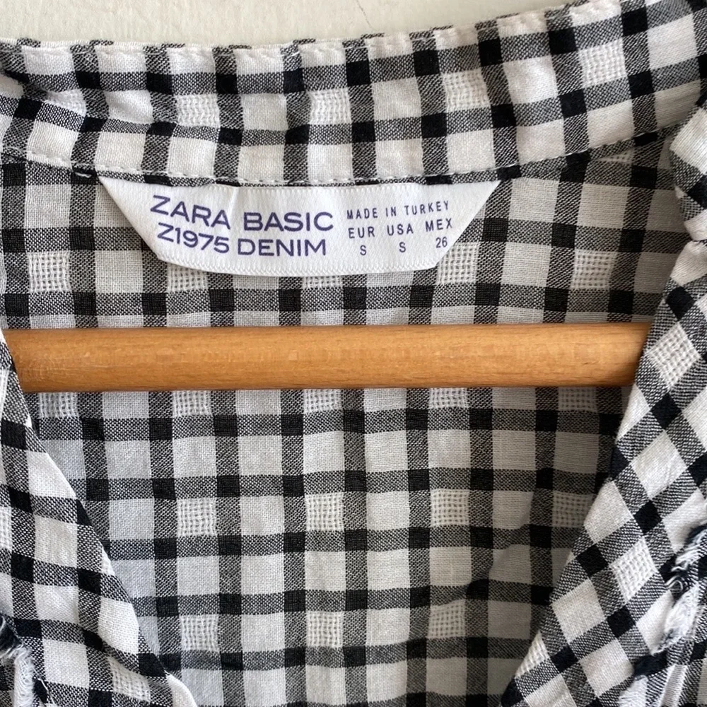 Zara black and white checkered gingham print button down top - Picture 5 of 5